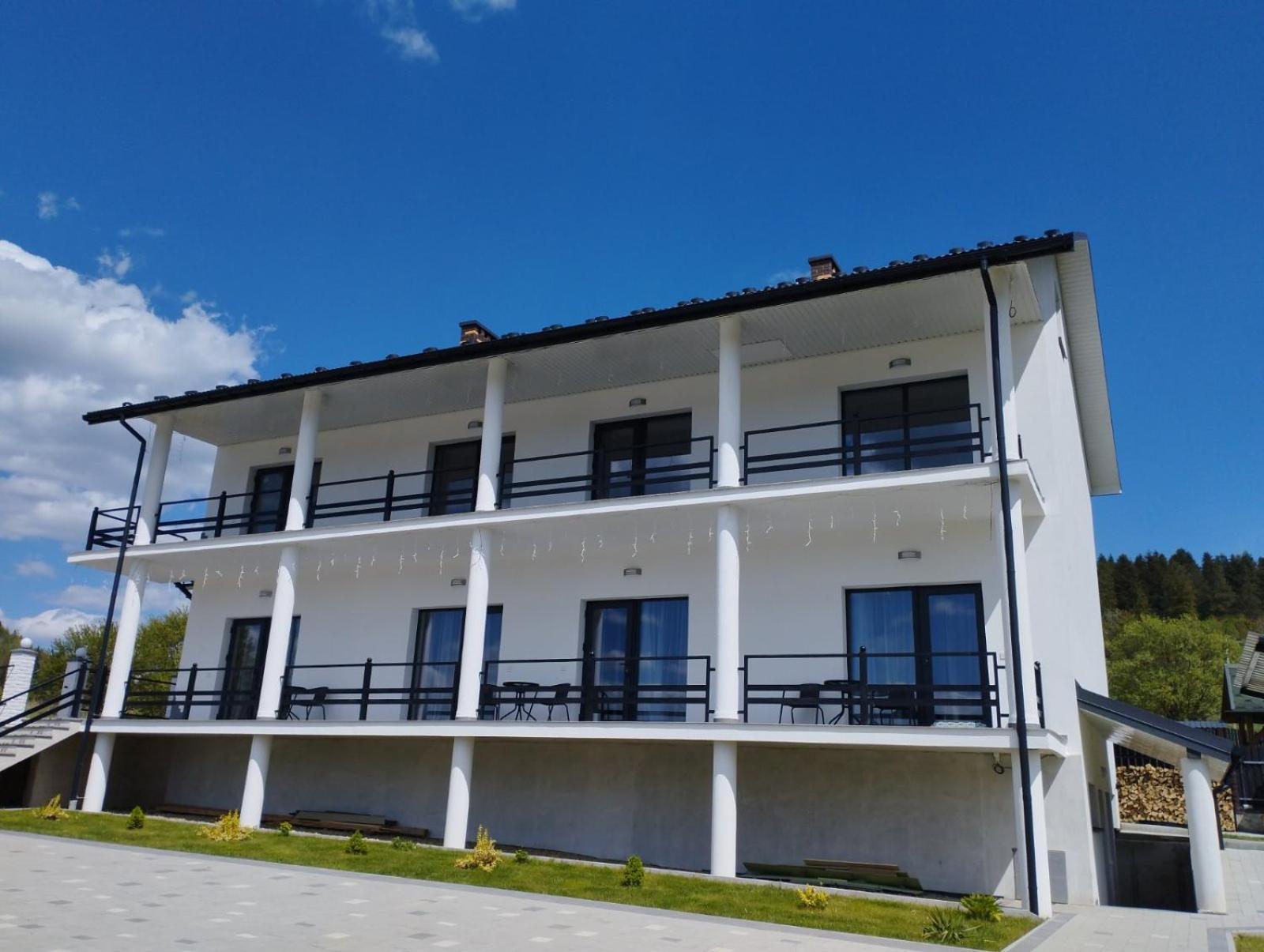 Перлина Карпат Appartement Skhidnytsia Buitenkant foto